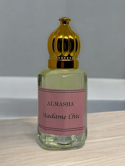 Madame Chic – The Elegance of Timeless Beauty